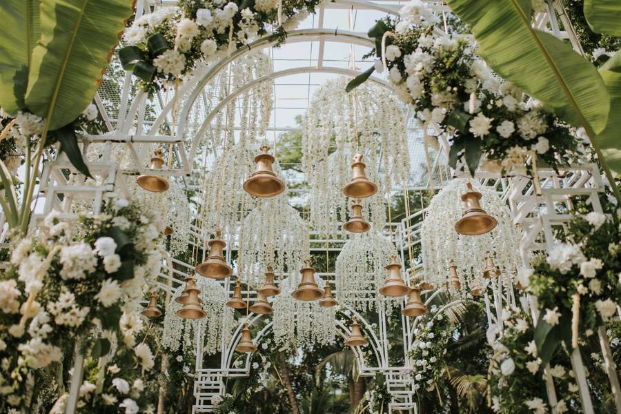 Apeksha & Middhun: wedding décor at Alila Diwa Goa